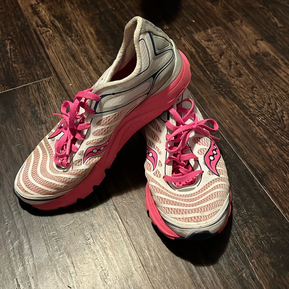 Women’s Saucony Athletic Shoes